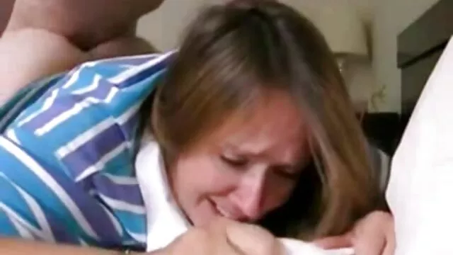 Pornografia gratuita sem registo  Linda video porno na academia menina esfregando homem maduro