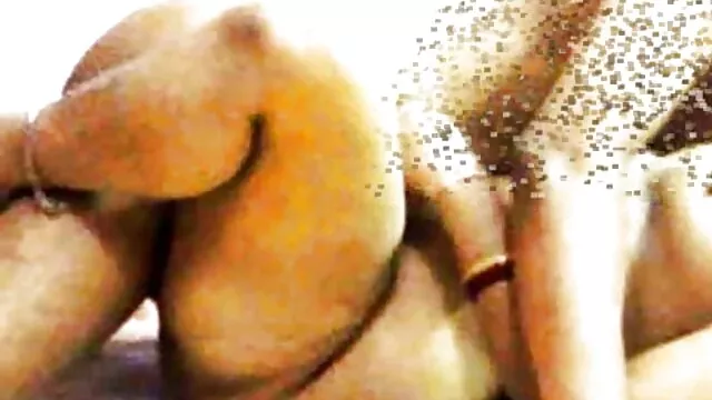 Pornografia gratuita sem registo  Aconchegar vigorosamente a morena fresca com o rabo grande quero ver vídeo pornô ao vivo