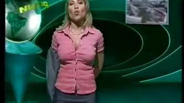 Pornografia gratuita sem registo  A morena antes da chegada do seu amante a vídeo pornô dos simpsons brincar com o vibrador