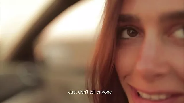 Pornografia gratuita sem registo  Estudantes vídeo pornô adulto a desistirem de um amigo depravado