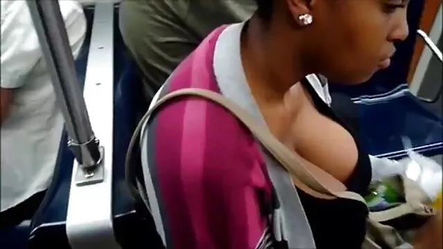 Pornografia gratuita sem registo  Gangbang filme pornô liberado num estúdio de fotografia