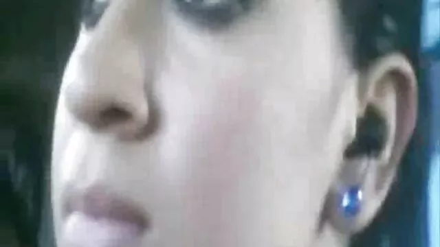 Pornografia gratuita sem registo  Fode uma jovem prostituta a posar o videos sexo bizarro seu favorito