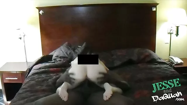 Pornografia gratuita sem registo  Papel de Casal russo anal porno doido
