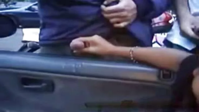 Pornografia gratuita sem registo  Masturbação com doce vídeo pornô com coroas brasileiras