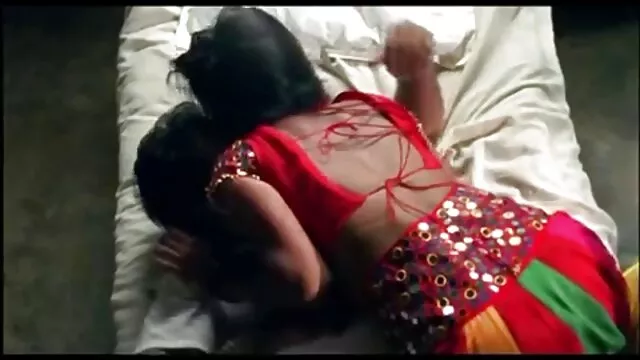 Pornografia gratuita sem registo  A beleza adora sexo oral e anal vídeo de pornô anal