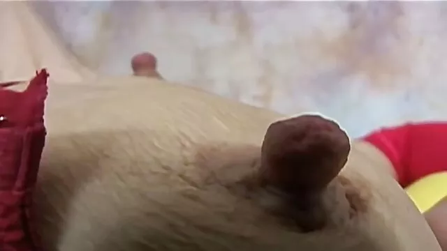 Pornografia gratuita sem registo  Marina tem uma vagina vídeo pornô de mulher quente e rabo apertado